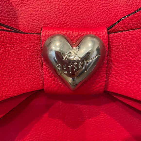Betsey Johnson Red Heart Bow Purse Handbag Small 7.5”H, 10”L, 4”D Like New! - Picture 3 of 10